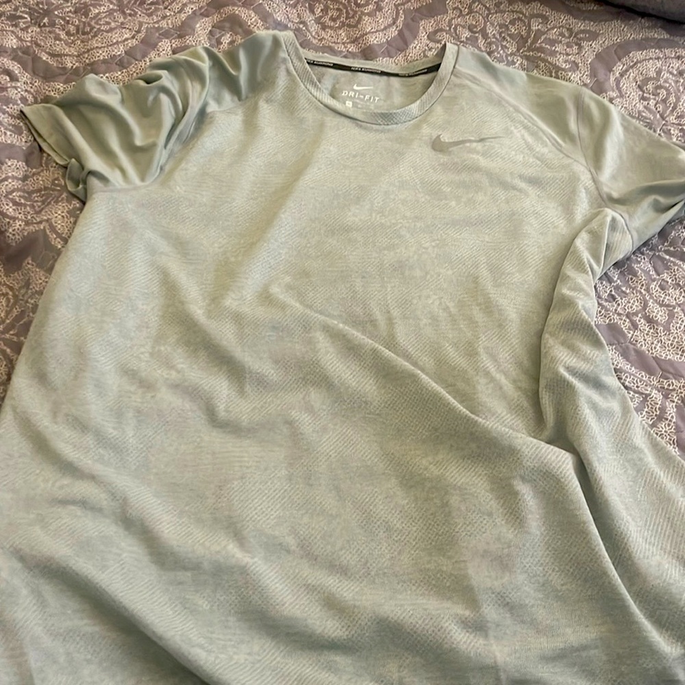 Nike xl dri fit tee